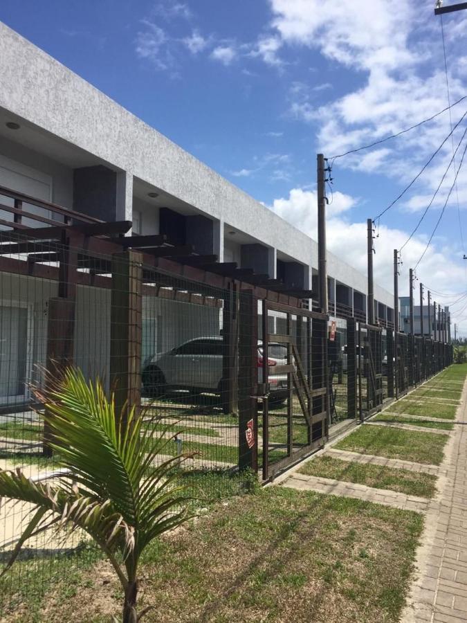 Sobrados Com Suite E Sacada Vista Ao Mar Capão da Canoa Exterior foto